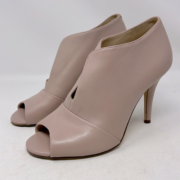 NINE WEST ARTISSA BOOTIE HEELS BLUSH LEATHER PEEP TOE SIZE 8.5 - Picture 1 of 16